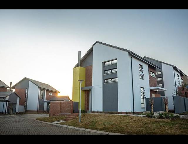 2 BEDROOM PROPERTY TO RENT IN AMBERFIELD